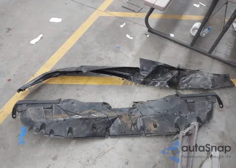 2025 Toyota Rav4 Xle z USA, uszkodzony, nr VIN 2T3W1RFV0SW382785